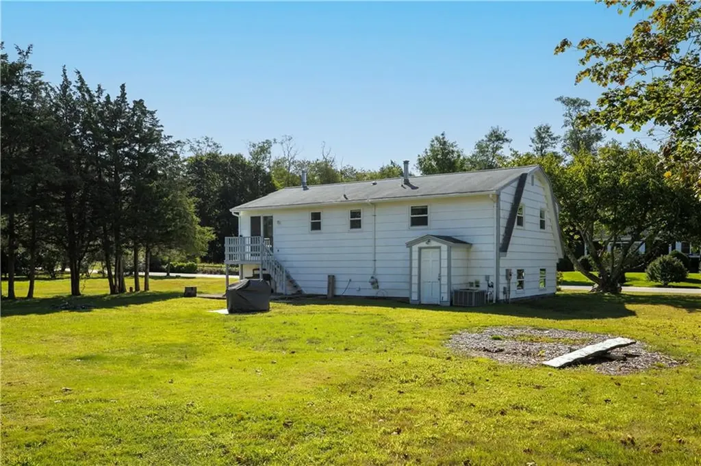 30 Steamboat Street Jamestown RI 02835