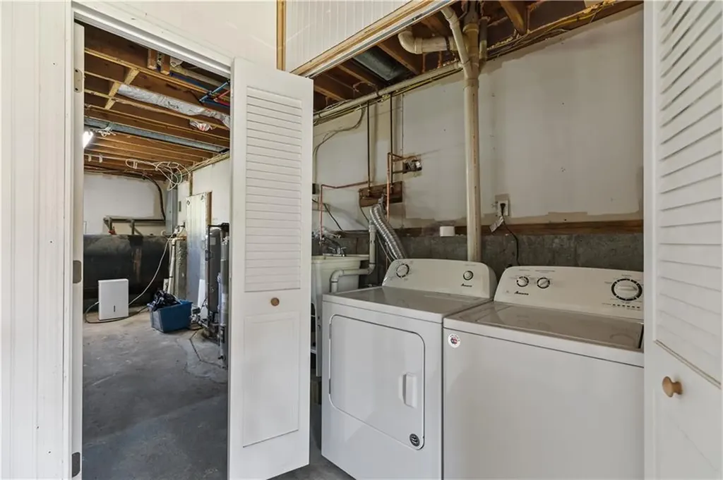 30 Steamboat Street Jamestown RI 02835