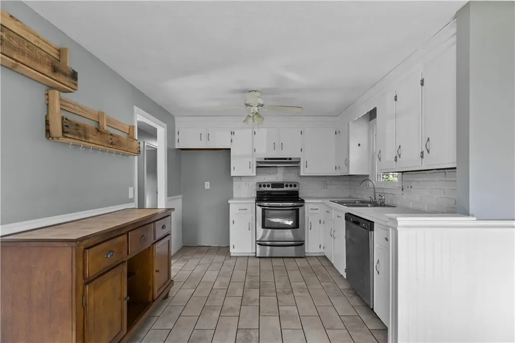 30 Steamboat Street Jamestown RI 02835