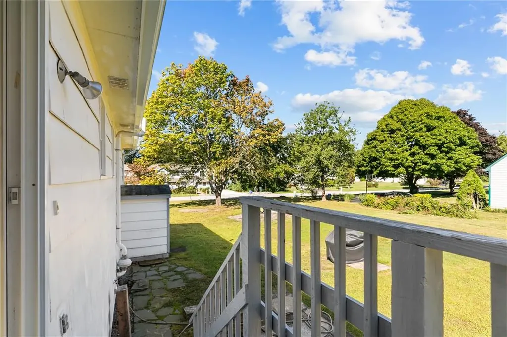 30 Steamboat Street Jamestown RI 02835
