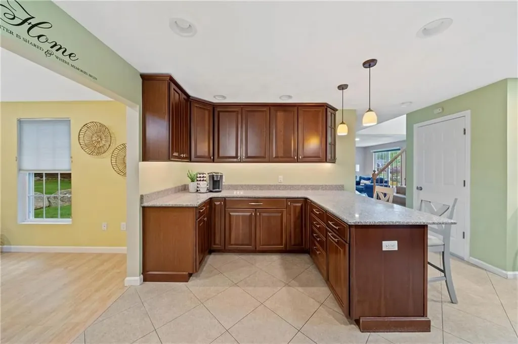 32 Cobblestone Terrace Coventry RI 02816