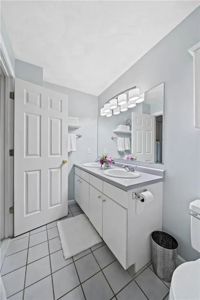 32 Cobblestone Terrace Coventry RI 02816