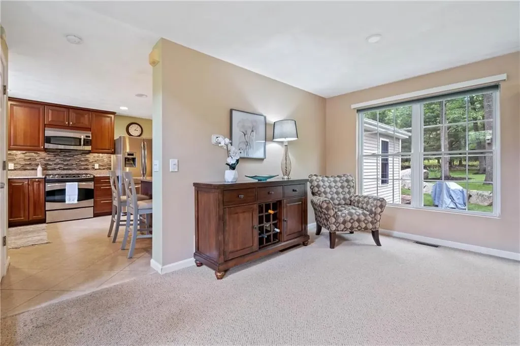32 Cobblestone Terrace Coventry RI 02816