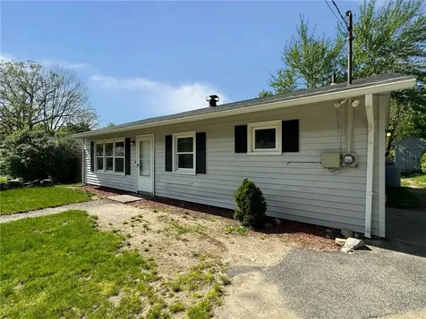 4 Abbey Lane Foster RI 02825