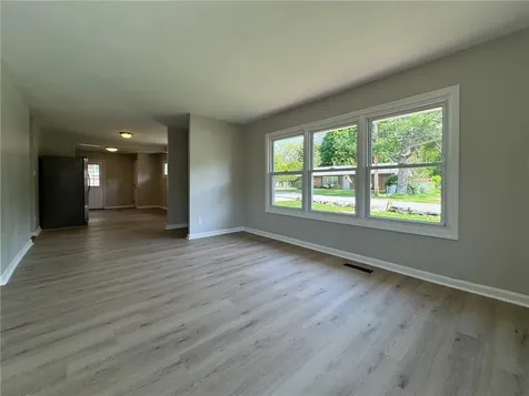 4 Abbey Lane Foster RI 02825