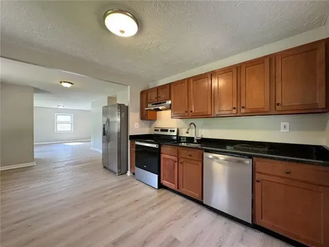 4 Abbey Lane Foster RI 02825