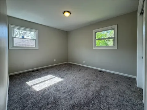 4 Abbey Lane Foster RI 02825