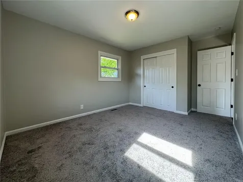 4 Abbey Lane Foster RI 02825