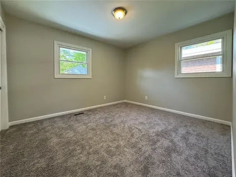 4 Abbey Lane Foster RI 02825