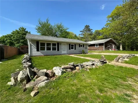 4 Abbey Lane Foster RI 02825