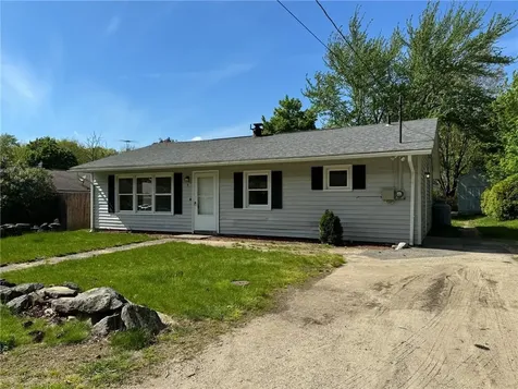 4 Abbey Lane Foster RI 02825