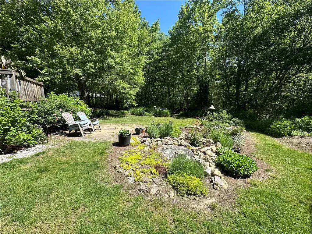 140 North Road Hopkinton RI 02833