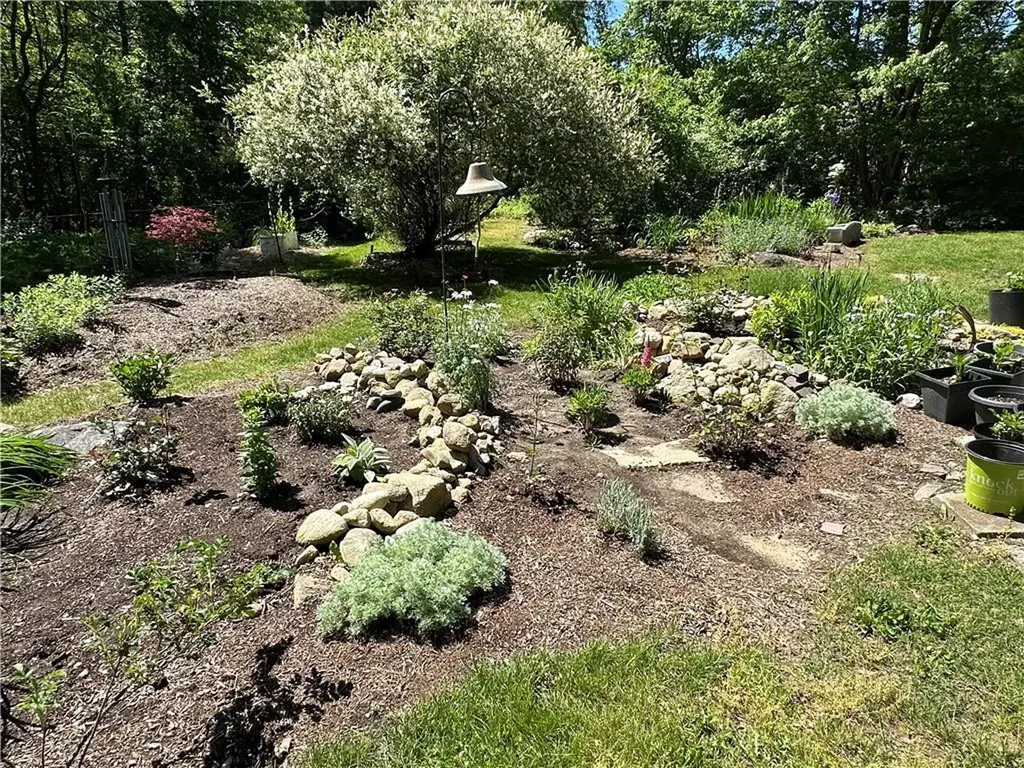 140 North Road Hopkinton RI 02833