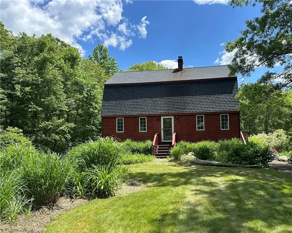 140 North Road Hopkinton RI 02833