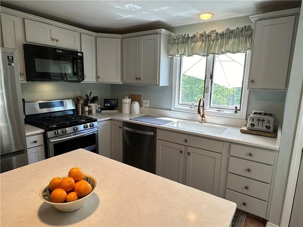 140 North Road Hopkinton RI 02833
