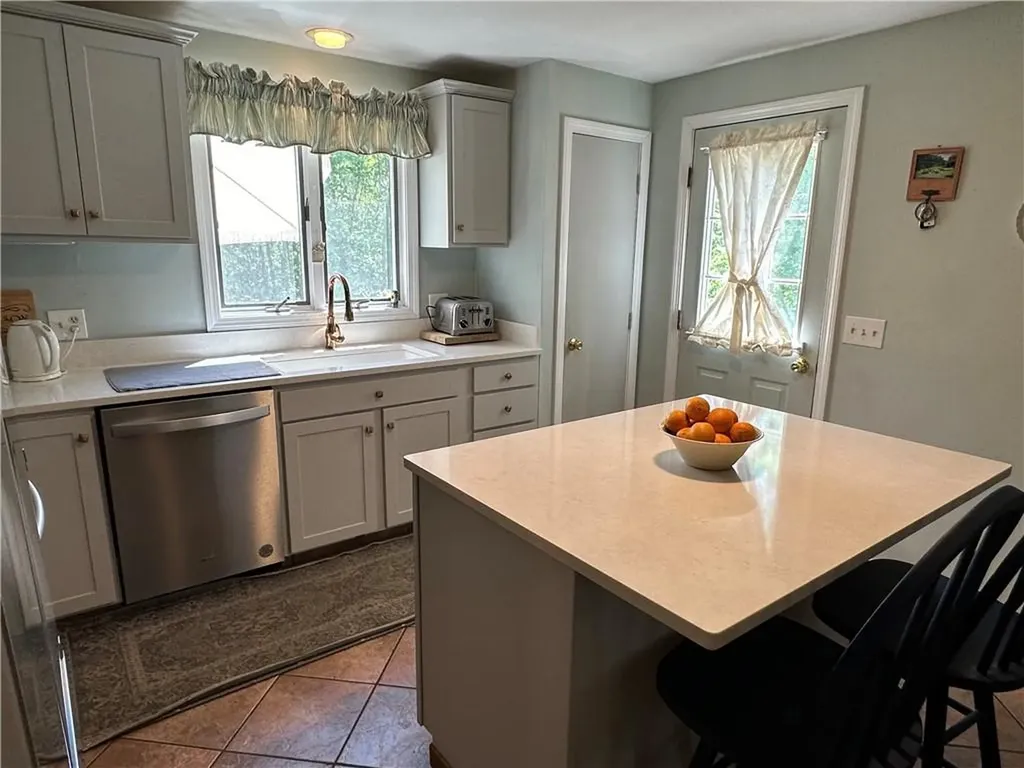 140 North Road Hopkinton RI 02833