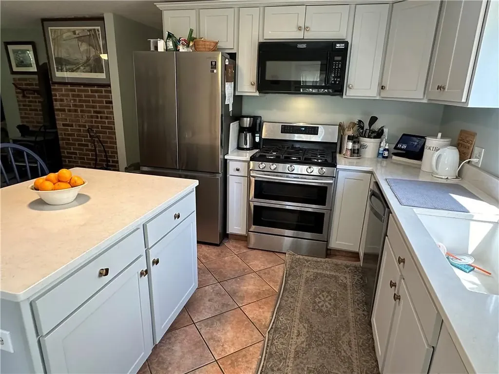 140 North Road Hopkinton RI 02833
