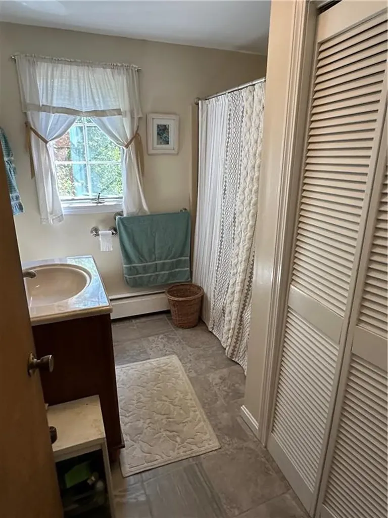 140 North Road Hopkinton RI 02833