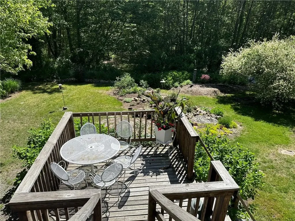 140 North Road Hopkinton RI 02833