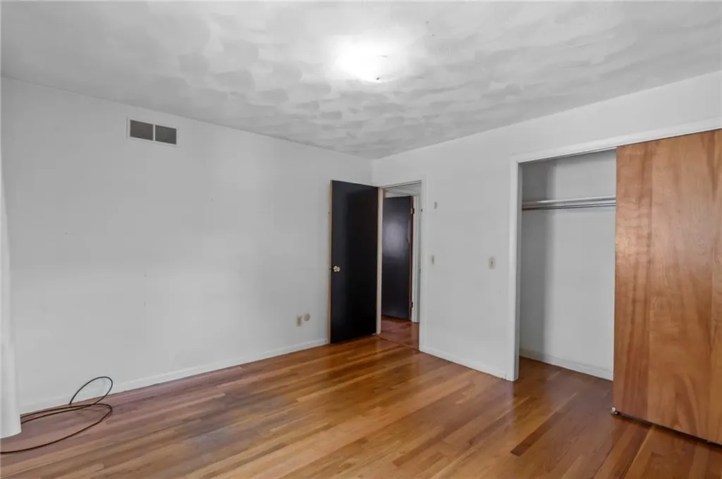 66 Leslie Street Cranston RI 02910