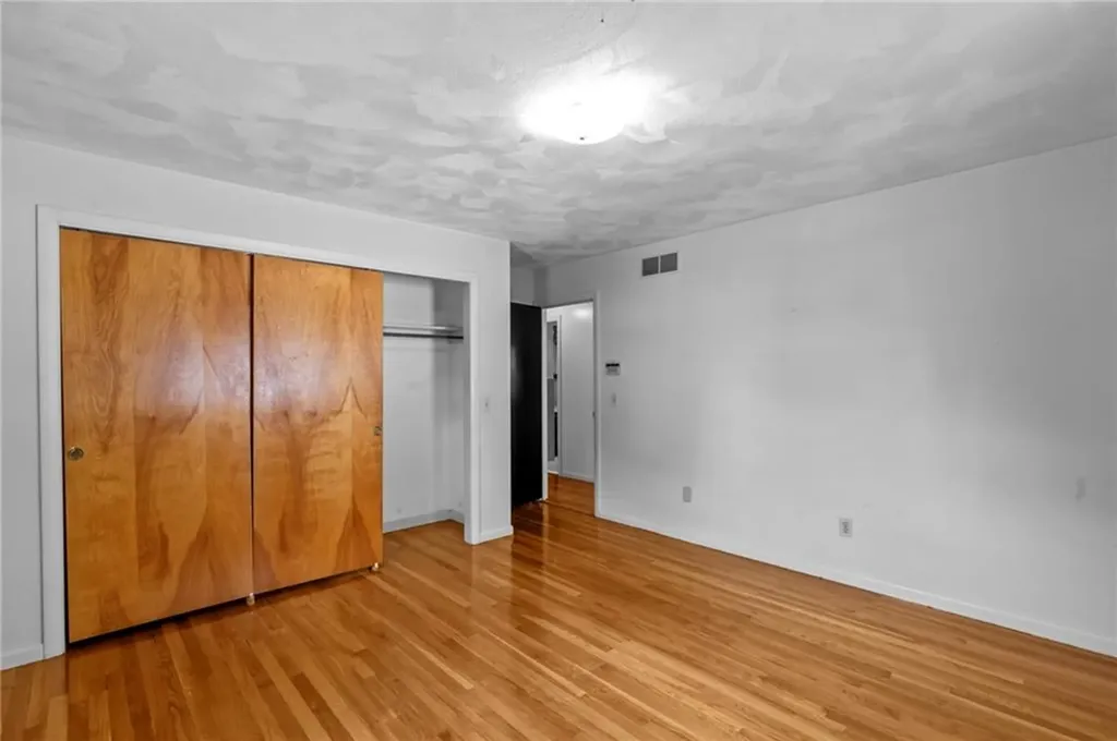 66 Leslie Street Cranston RI 02910