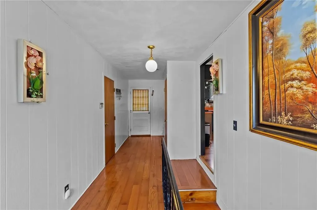 66 Leslie Street Cranston RI 02910