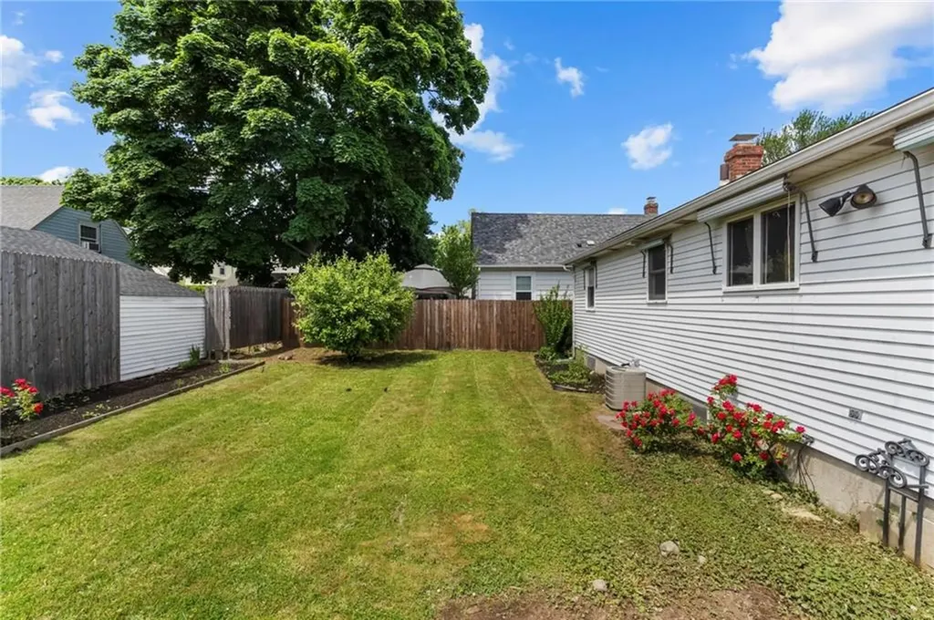 66 Leslie Street Cranston RI 02910