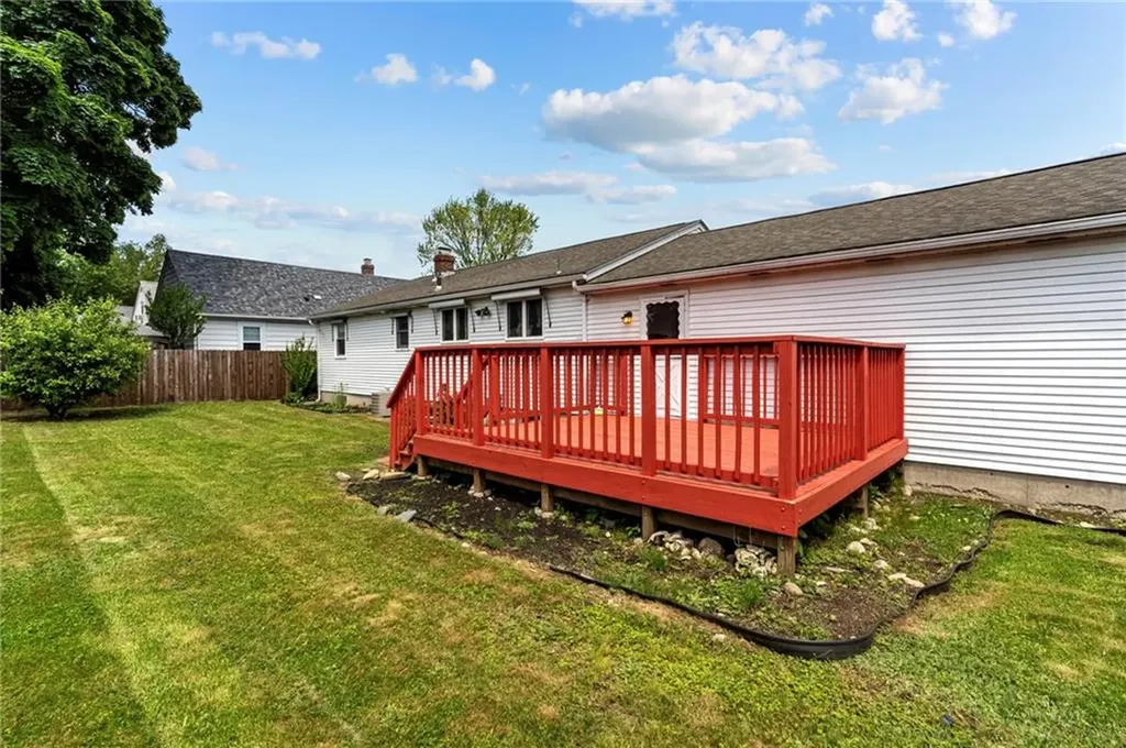 66 Leslie Street Cranston RI 02910