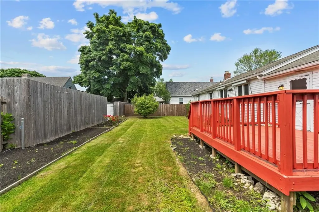 66 Leslie Street Cranston RI 02910