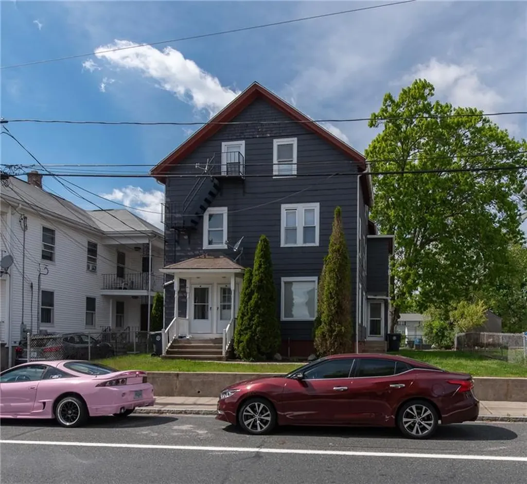 22 Chambers Street Cumberland RI 02864