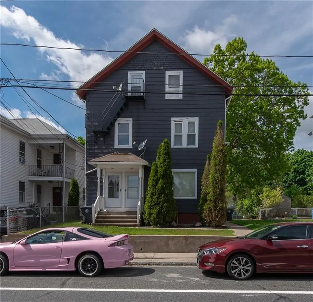 22 Chambers Street Cumberland RI 02864