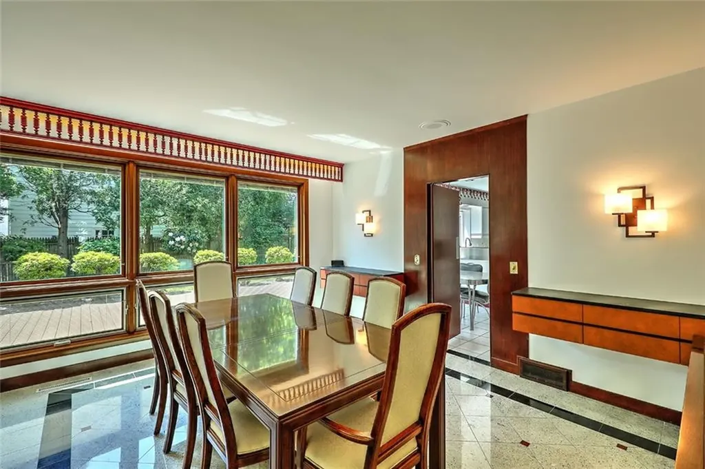 33 Intervale Road Providence RI 02906