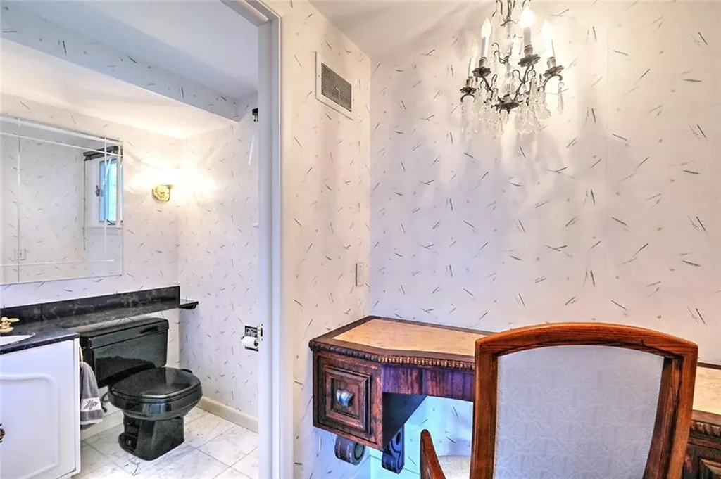 33 Intervale Road Providence RI 02906