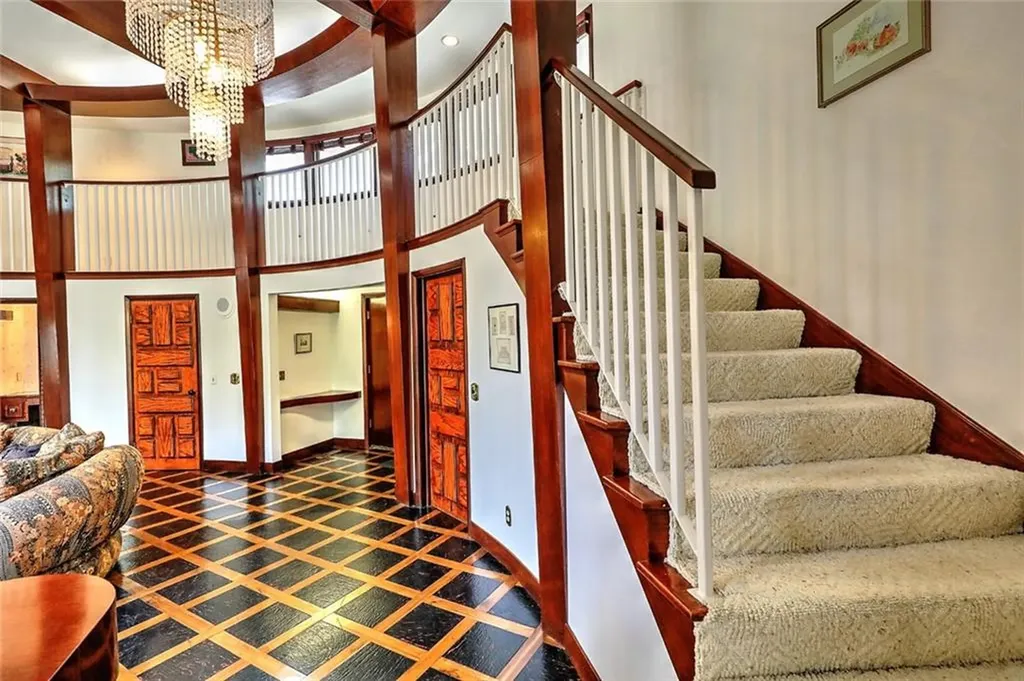 33 Intervale Road Providence RI 02906