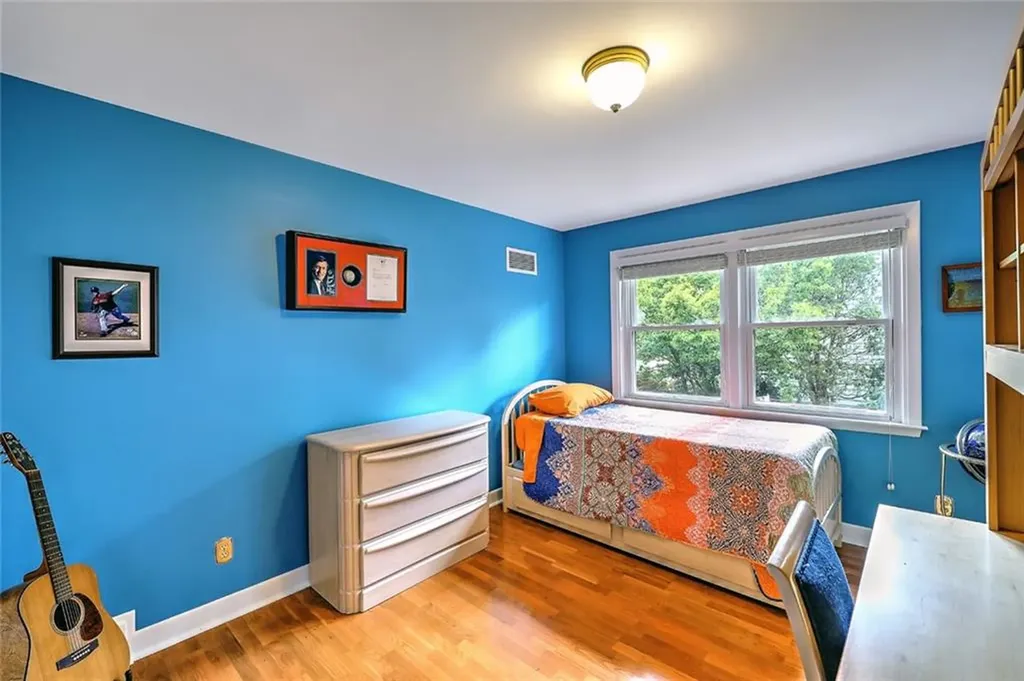 33 Intervale Road Providence RI 02906