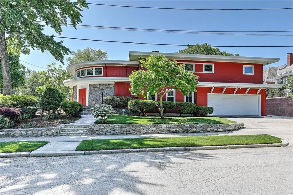 33 Intervale Road Providence RI 02906