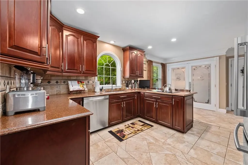 46 Sharon Drive Coventry RI 02816