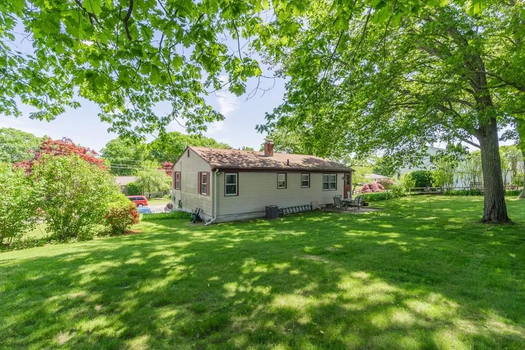 8 Scenic View Drive Smithfield RI 02917