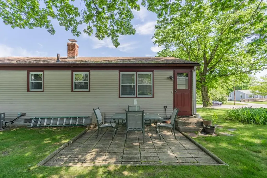 8 Scenic View Drive Smithfield RI 02917