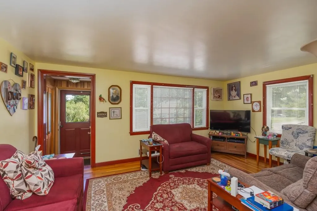 8 Scenic View Drive Smithfield RI 02917
