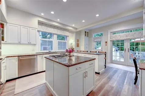 82 Keene Street Providence RI 02906