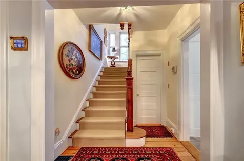 82 Keene Street Providence RI 02906