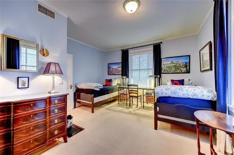 82 Keene Street Providence RI 02906