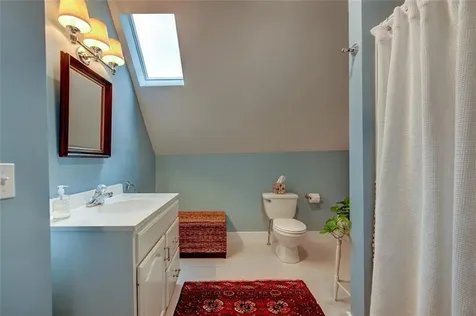 82 Keene Street Providence RI 02906