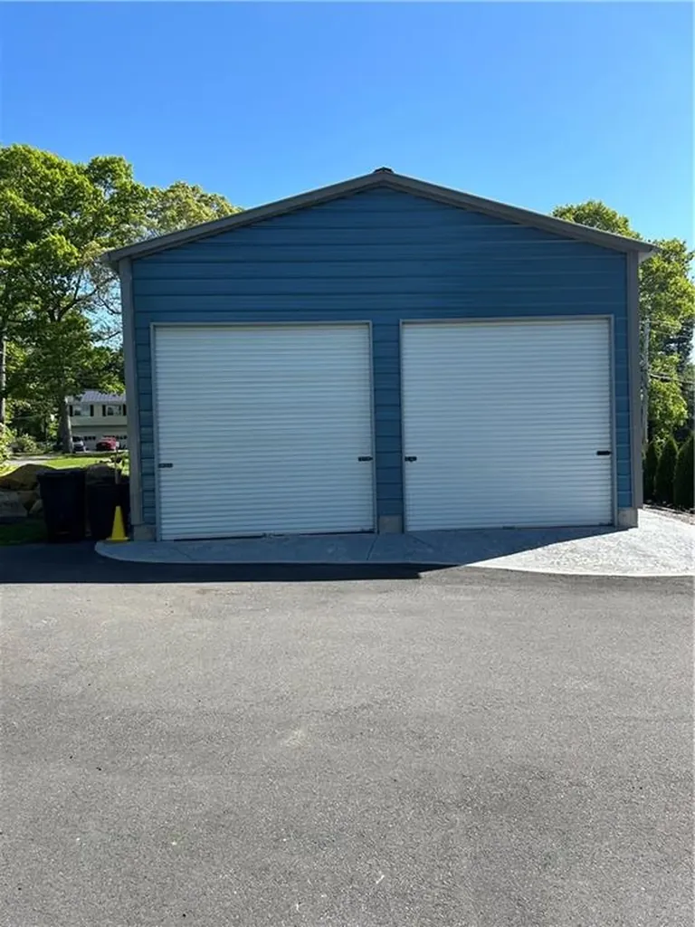 268 Olney Arnold Road Cranston RI 02921