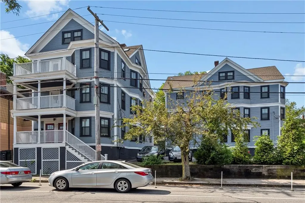 71 Olney Street Providence RI 02906