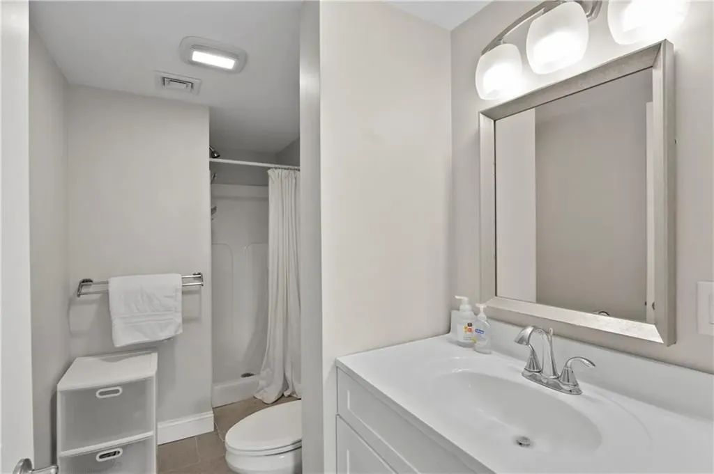 71 Olney Street Providence RI 02906