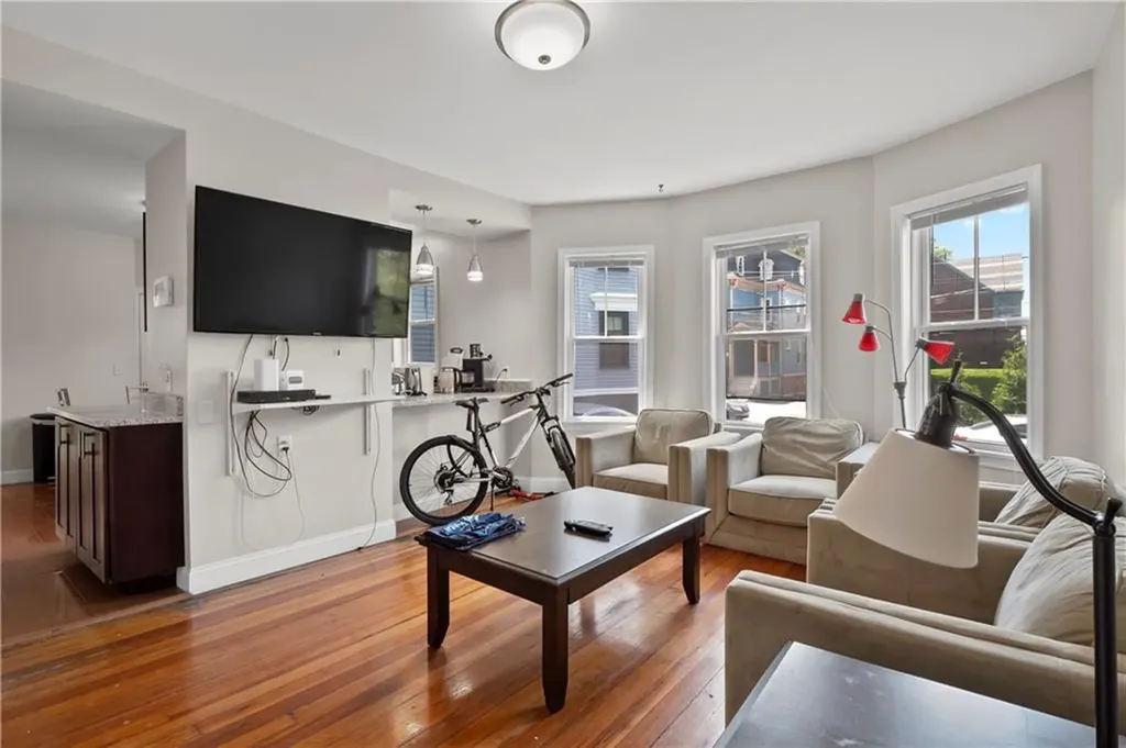 71 Olney Street Providence RI 02906