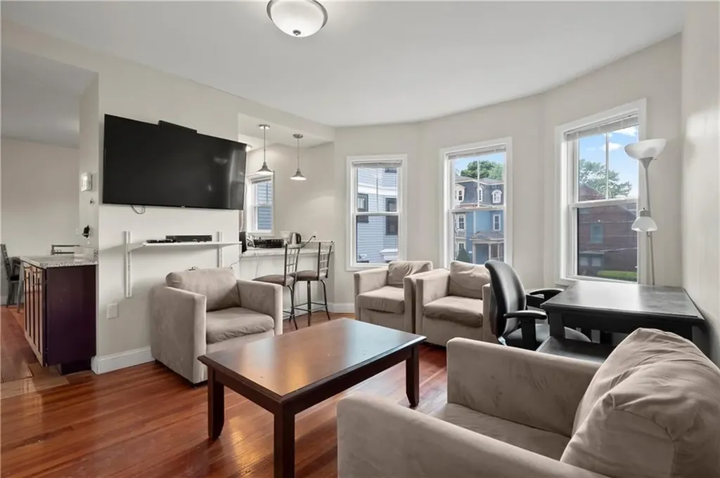 71 Olney Street Providence RI 02906