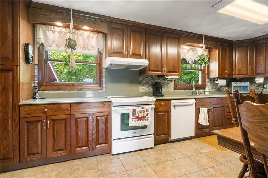 92 Roberge Avenue Woonsocket RI 02895